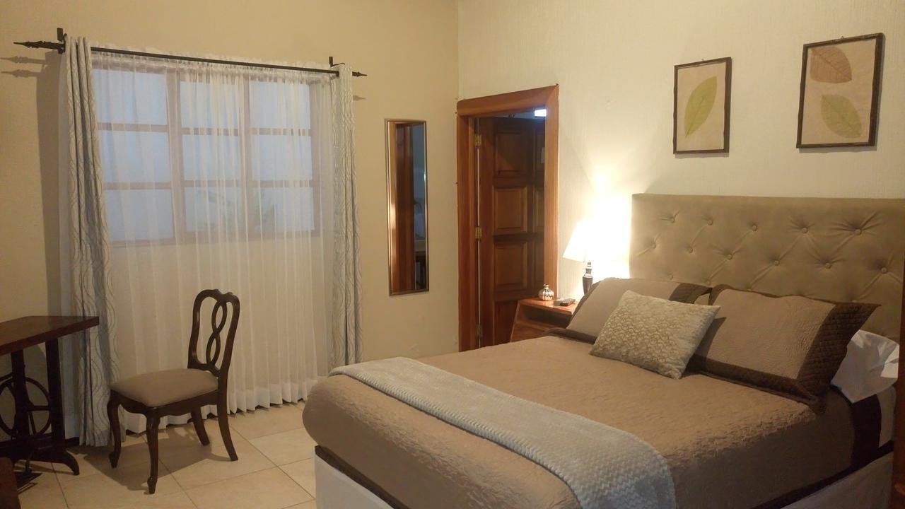 Acanthus Boutique Hotel Кесальтенанго Экстерьер фото
